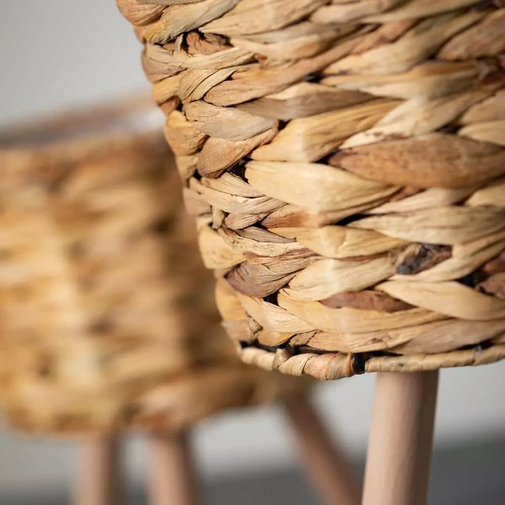 SULLIVANS Brown Woven Wood Planter Basket with Legs (Set of 2) 4 SULLIVANS Brown Woven Wood Planter Basket with Legs (Set of 2) - Image 2