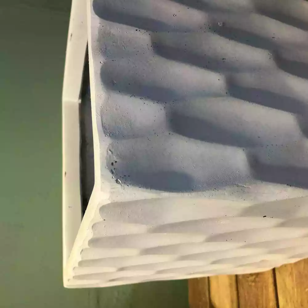 KANTE Large 31.5 in. L Pure White Lightweight Concrete Retro Rectangle Outdoor Planter 6 KANTE Large 31.5 in. L Pure White Lightweight Concrete Retro Rectangle Outdoor Planter - Image 4